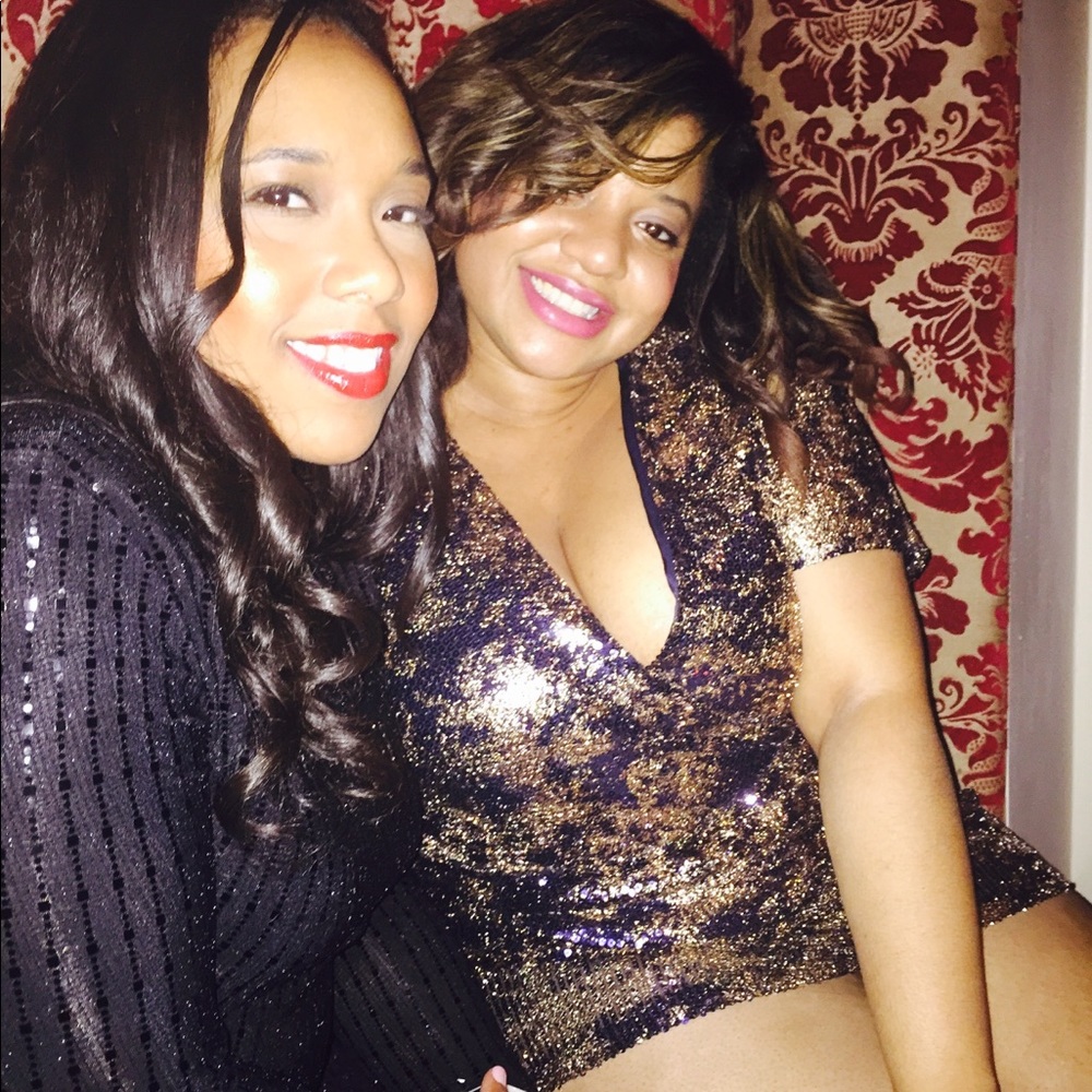 Rose Gold and Navy, Gianni Bini party dress 🍾